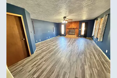 329 Obispo Avenue, Machesney Park, IL 61115 - Photo 5