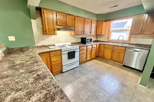 329 Obispo Ave, Machesney Park, IL 61115 - Photo 7