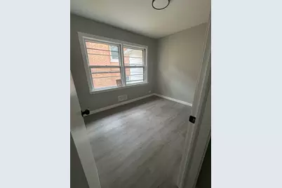 9800 S 51st Avenue, Oak Lawn, IL 60453 - Photo 3