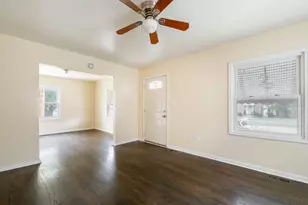 12416 S Princeton Ave, Chicago, IL 60628 - Photo 7