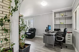 1625 Dennison Rd, Hoffman Estates, IL 60169 - Photo 17