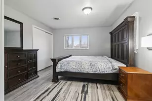 1625 Dennison Rd, Hoffman Estates, IL 60169 - Photo 23