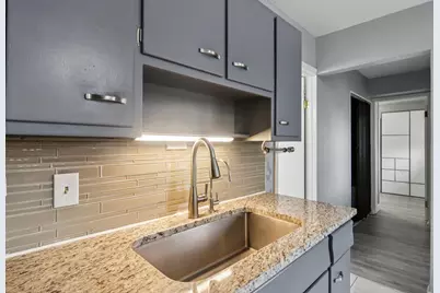 1625 Dennison Road, Hoffman Estates, IL 60169 - Photo 13