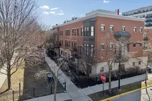 943 W College Pkwy, Chicago, IL 60608 - Photo 17