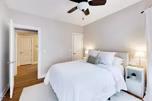 540 W Cornelia Ave, Chicago, IL 60657 - Photo 17