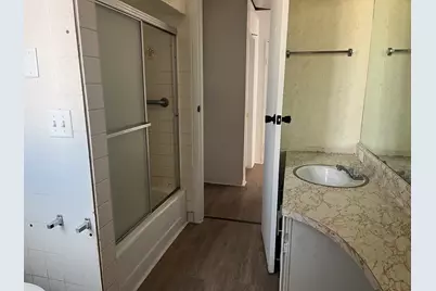 404-406 E Prospect Terrace, Freeport, IL 61032 - Photo 11