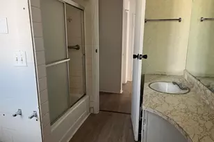 404-406 E Prospect Terrace, Freeport, IL 61032 - Photo 11