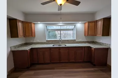 940 Troost Avenue, Forest Park, IL 60130 - Photo 7