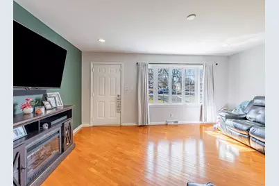 1103 Elgin Avenue, Joliet, IL 60432 - Photo 5