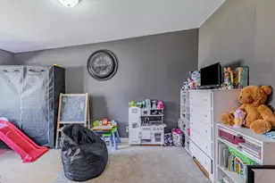 1103 Elgin Ave, Joliet, IL 60432 - Photo 13