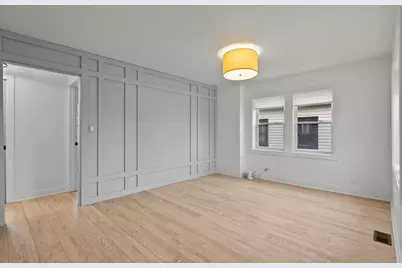 2718 W 96th Place, Evergreen Park, IL 60805 - Photo 3