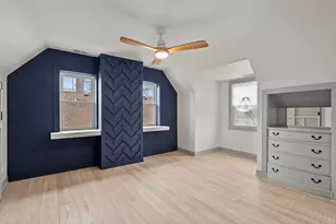 2718 W 96th Pl, Evergreen Park, IL 60805 - Photo 11