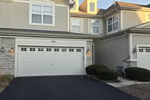 434 Vaughn Cir, Aurora, IL 60502 - Photo 1