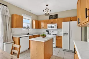 1859 Sedgegrass Trail, Aurora, IL 60504 - Photo 11