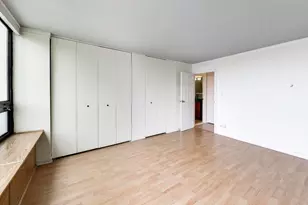 3930 N Pine Grove Ave, Chicago, IL 60613 - Photo 17