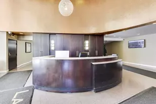 3930 N Pine Grove Ave, Chicago, IL 60613 - Photo 7