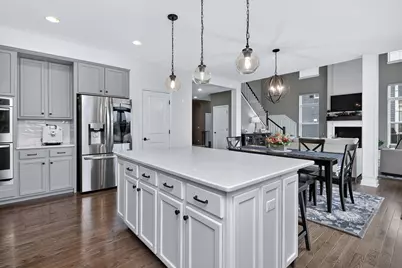 13751 Buchanan Drive, Lemont, IL 60439 - Photo 7