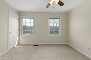 92 Foxboro Ln, Gurnee, IL 60031 - Photo 19