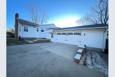 401 Lakeview Avenue, Danville, IL 61832 - Photo 5