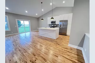 517 Cobblestone Circle, Harvard, IL 60033 - Photo 3