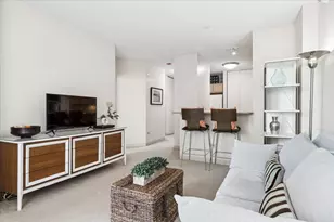 222 N Columbus Dr, Chicago, IL 60601 - Photo 9