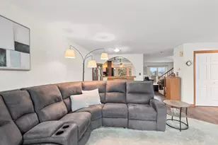 6935 Kingston Ct, Tinley Park, IL 60477 - Photo 3