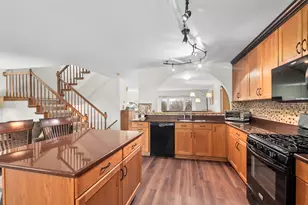 6935 Kingston Ct, Tinley Park, IL 60477 - Photo 9