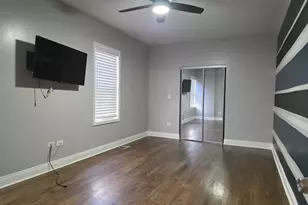 [Address not provided], Chicago, IL 60617 - Photo 7