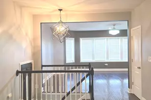 [Address not provided], Chicago, IL 60617 - Photo 11