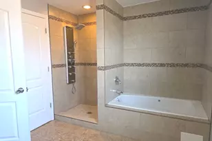 [Address not provided], Chicago, IL 60617 - Photo 15