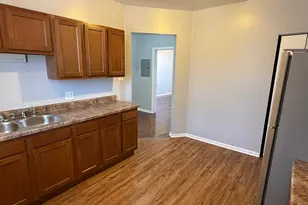 115 N Keeler Ave, Chicago, IL 60624 - Photo 7