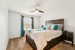 1565 Raymond Dr, Naperville, IL 60563 - Photo 15