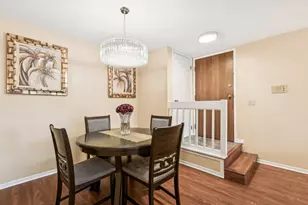 1565 Raymond Dr, Naperville, IL 60563 - Photo 9