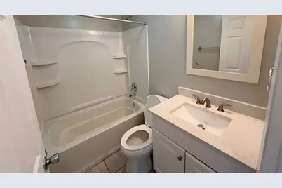 12741 S Manistee Avenue, Chicago, IL 60633 - Photo 9