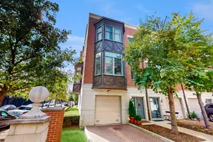 2008 S Calumet Ave, Chicago, IL 60616 - Photo 1