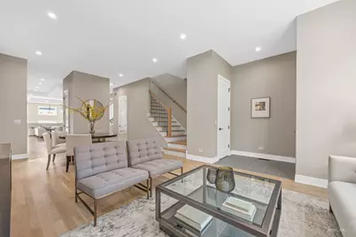 1638 W Wolfram Street, Chicago, IL 60657 - Photo 3