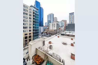 70 W Huron Street #601, Chicago, IL 60654 - Photo 33