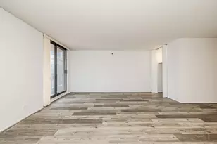 70 W Huron St, Chicago, IL 60654 - Photo 21