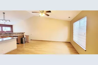 345 Thornwood Way #D, South Elgin, IL 60177 - Photo 9