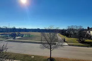 345 Thornwood Way, South Elgin, IL 60177 - Photo 15