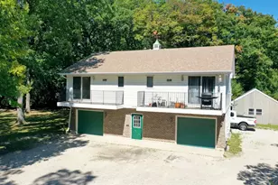 18238 W Gages Lake Rd, Grayslake, IL 60030 - Photo 9