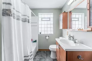 2500 N 78th Ct, Elmwood Park, IL 60707 - Photo 9