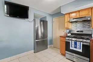 2523 Grunewald St, Blue Island, IL 60406 - Photo 11