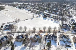 364 Avena Cir, Naperville, IL 60565 - Photo 37