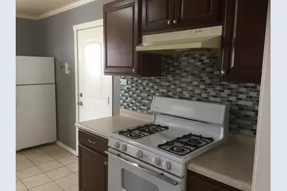 [Address not provided], Schiller Park, IL 60176 - Photo 3