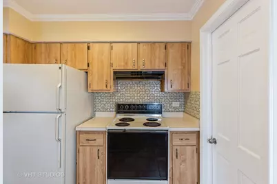 4037 Trafalgar Lane, Oak Lawn, IL 60453 - Photo 9