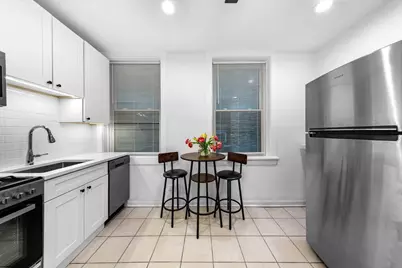 3640 N Pine Grove Avenue #1W, Chicago, IL 60613 - Photo 9