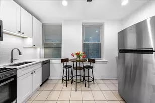 3640 N Pine Grove Ave, Chicago, IL 60613 - Photo 9