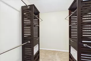 209 Mooregate Trail, Hawthorn Woods, IL 60047 - Photo 19