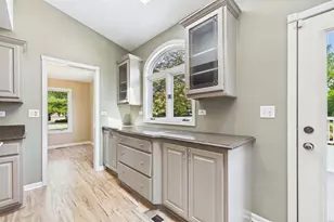 209 Mooregate Trail, Hawthorn Woods, IL 60047 - Photo 9